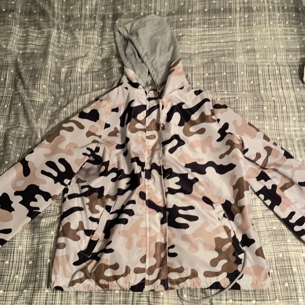 Jou Jou windbreaker, creamy camouflage, fits M.